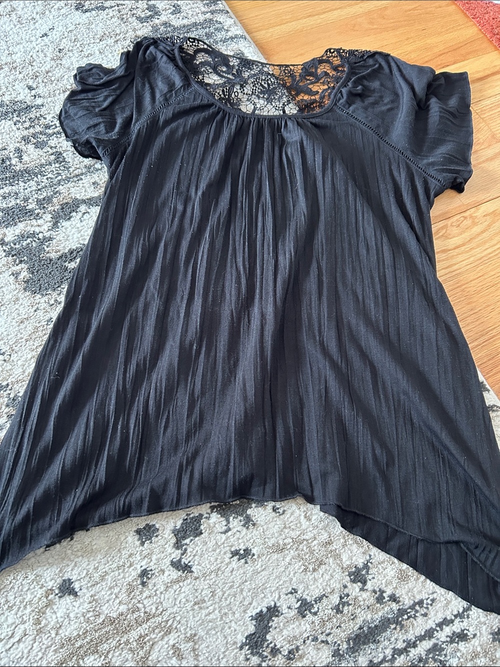French Laundry Black Lace-Back Short Sleeve Top